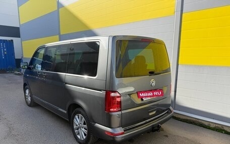 Volkswagen Multivan T6 рестайлинг, 2018 год, 4 100 000 рублей, 6 фотография
