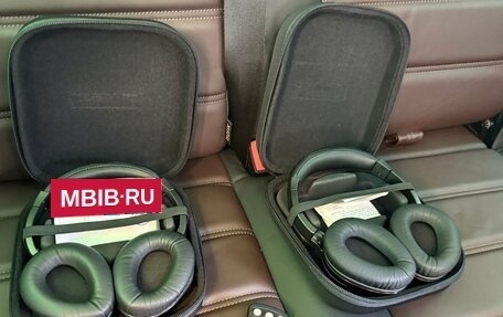 Volkswagen Multivan T6 рестайлинг, 2018 год, 4 100 000 рублей, 17 фотография