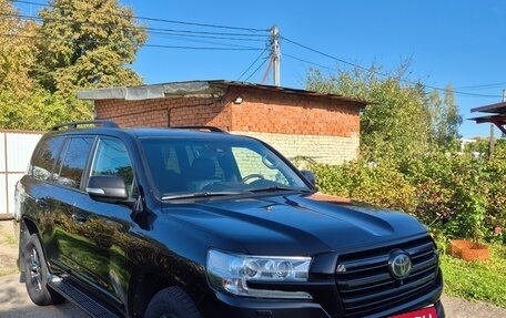 Toyota Land Cruiser 200, 2016 год, 5 300 000 рублей, 2 фотография