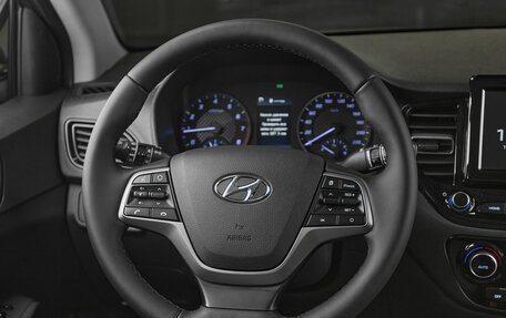 Hyundai Solaris II рестайлинг, 2021 год, 1 399 000 рублей, 10 фотография