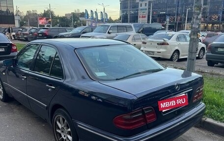 Mercedes-Benz E-Класс, 1998 год, 248 000 рублей, 3 фотография