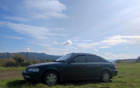 Honda Domani, 2000 год, 350 000 рублей, 1 фотография