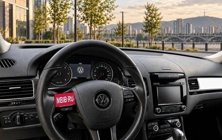 Volkswagen Touareg III, 2011 год, 1 500 000 рублей, 6 фотография