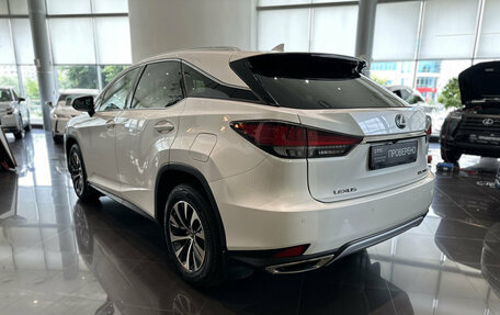Lexus RX IV рестайлинг, 2020 год, 4 793 000 рублей, 8 фотография