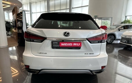 Lexus RX IV рестайлинг, 2020 год, 4 793 000 рублей, 7 фотография