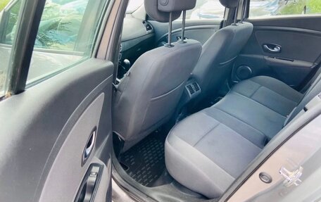 Renault Megane III, 2011 год, 650 000 рублей, 10 фотография