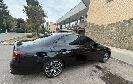 Mercedes-Benz E-Класс, 2017 год, 2 900 000 рублей, 4 фотография