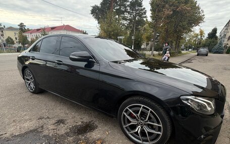 Mercedes-Benz E-Класс, 2017 год, 2 900 000 рублей, 2 фотография