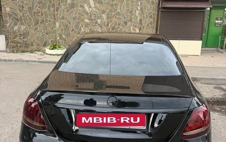 Mercedes-Benz E-Класс, 2017 год, 2 900 000 рублей, 8 фотография