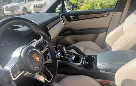 Porsche Cayenne III, 2021 год, 10 650 000 рублей, 2 фотография