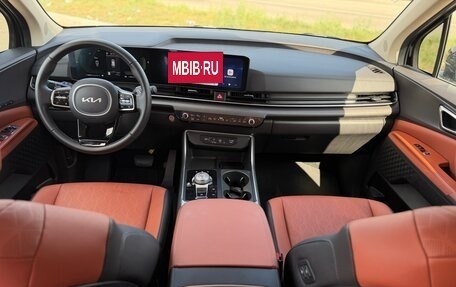 KIA Carnival, 2025 год, 4 790 000 рублей, 21 фотография