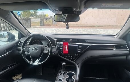 Toyota Camry, 2019 год, 2 100 000 рублей, 8 фотография