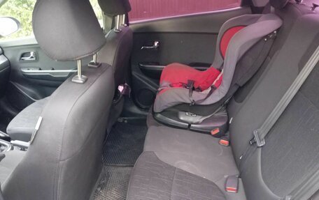 KIA Rio III рестайлинг, 2012 год, 680 000 рублей, 10 фотография