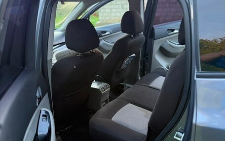 Chevrolet Orlando I, 2013 год, 990 000 рублей, 3 фотография