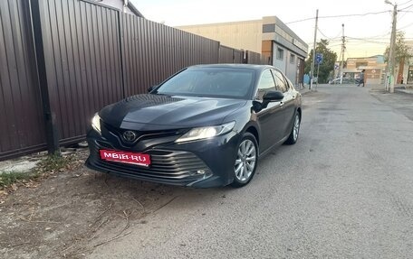 Toyota Camry, 2019 год, 2 100 000 рублей, 8 фотография