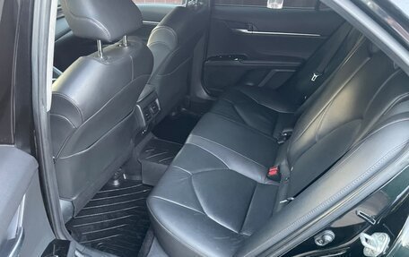 Toyota Camry, 2019 год, 2 100 000 рублей, 10 фотография