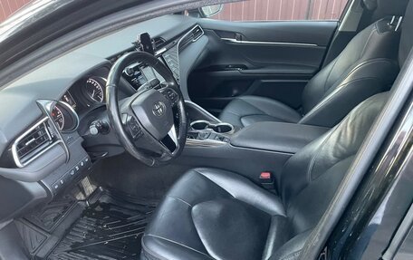 Toyota Camry, 2019 год, 2 100 000 рублей, 11 фотография