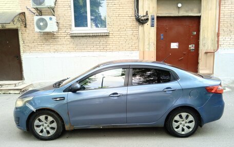 KIA Rio III рестайлинг, 2014 год, 250 000 рублей, 2 фотография