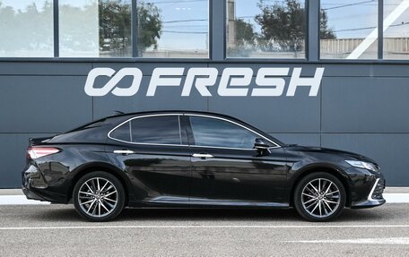 Toyota Camry, 2023 год, 3 389 000 рублей, 5 фотография