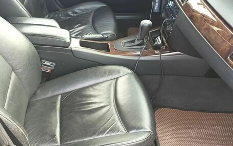 BMW 3 серия, 2005 год, 650 000 рублей, 8 фотография