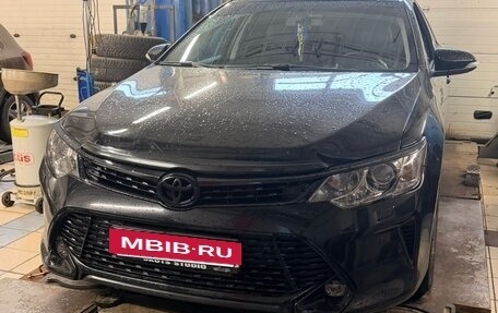 Toyota Camry, 2016 год, 2 300 000 рублей, 6 фотография