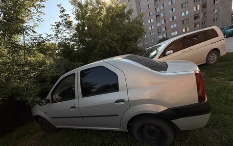 Renault Logan I, 2006 год, 285 000 рублей, 2 фотография