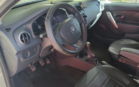 Renault Logan II, 2016 год, 600 000 рублей, 5 фотография