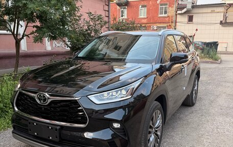 Toyota Highlander, 2025 год, 4 950 000 рублей, 2 фотография
