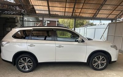 Mitsubishi Outlander III рестайлинг 3, 2013 год, 1 500 000 рублей, 1 фотография