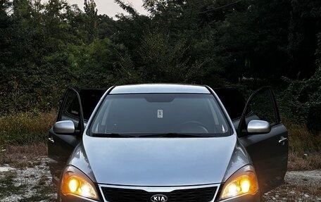 KIA cee'd I рестайлинг, 2011 год, 620 000 рублей, 1 фотография