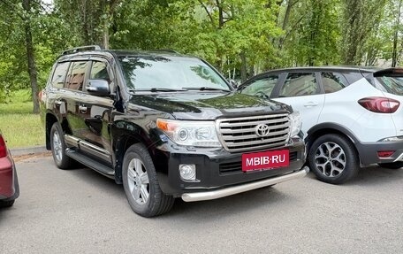 Toyota Land Cruiser 200, 2013 год, 4 200 000 рублей, 2 фотография