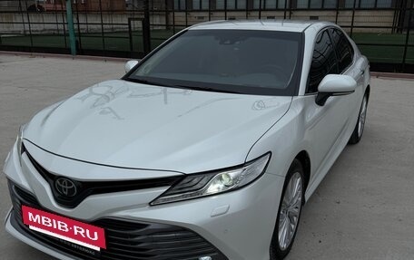 Toyota Camry, 2019 год, 2 900 000 рублей, 2 фотография