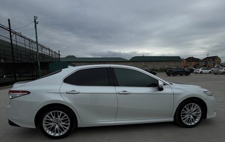 Toyota Camry, 2019 год, 2 900 000 рублей, 5 фотография