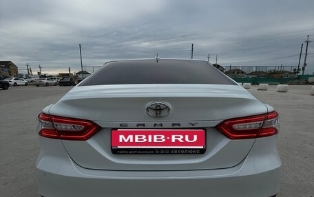 Toyota Camry, 2019 год, 2 900 000 рублей, 6 фотография