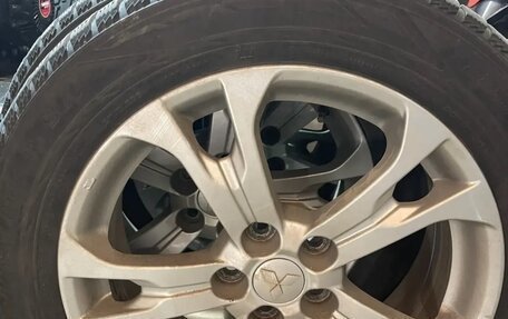 Mitsubishi Outlander III рестайлинг 3, 2013 год, 1 500 000 рублей, 24 фотография