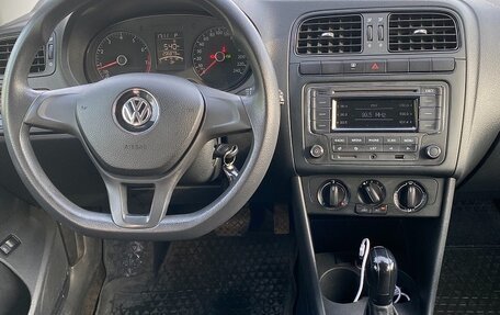 Volkswagen Polo VI (EU Market), 2016 год, 860 000 рублей, 10 фотография