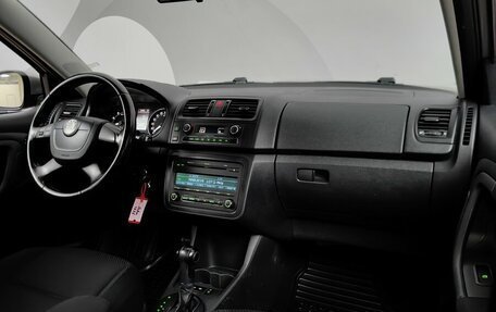 Skoda Fabia II, 2011 год, 728 000 рублей, 13 фотография