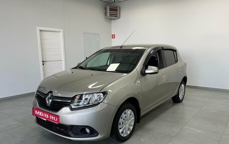 Renault Sandero II рестайлинг, 2015 год, 720 000 рублей, 1 фотография
