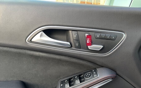 Mercedes-Benz CLA, 2018 год, 2 650 000 рублей, 10 фотография