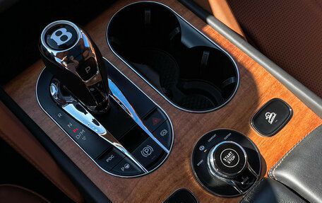 Bentley Bentayga I, 2023 год, 21 900 000 рублей, 16 фотография