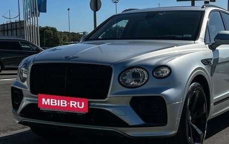 Bentley Bentayga I, 2023 год, 21 900 000 рублей, 28 фотография