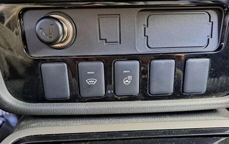Mitsubishi Outlander III рестайлинг 3, 2017 год, 1 800 000 рублей, 7 фотография