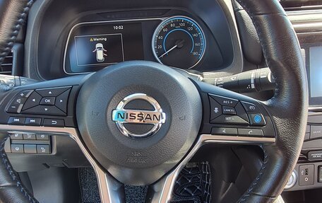 Nissan Leaf II, 2019 год, 2 200 000 рублей, 4 фотография