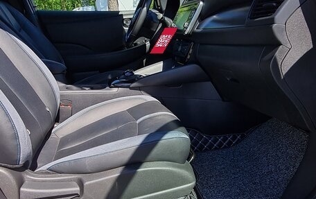 Nissan Leaf II, 2019 год, 2 200 000 рублей, 8 фотография