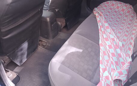 Toyota Avensis III рестайлинг, 2001 год, 350 000 рублей, 18 фотография