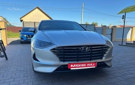 Hyundai Sonata VIII, 2021 год, 2 950 000 рублей, 5 фотография