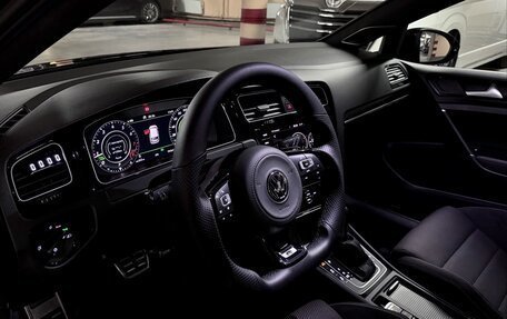 Volkswagen Golf R VII, 2019 год, 4 300 000 рублей, 5 фотография