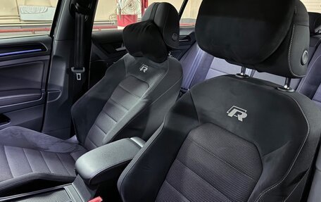 Volkswagen Golf R VII, 2019 год, 4 300 000 рублей, 7 фотография