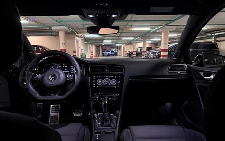 Volkswagen Golf R VII, 2019 год, 4 300 000 рублей, 6 фотография