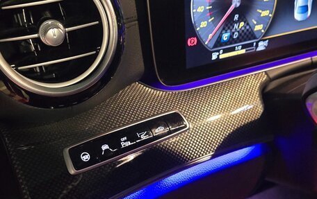 Mercedes-Benz E-Класс AMG, 2018 год, 6 100 000 рублей, 6 фотография